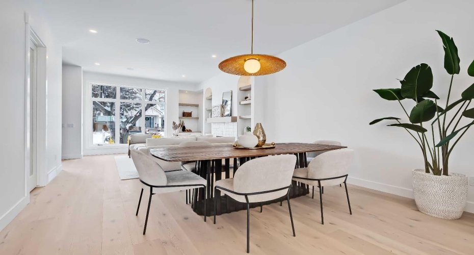 215 25 Avenue, Calgary, Alberta T2M 2A6, 5 Bedrooms Bedrooms, ,4 BathroomsBathrooms,Residential,For Sale,25,A2198942