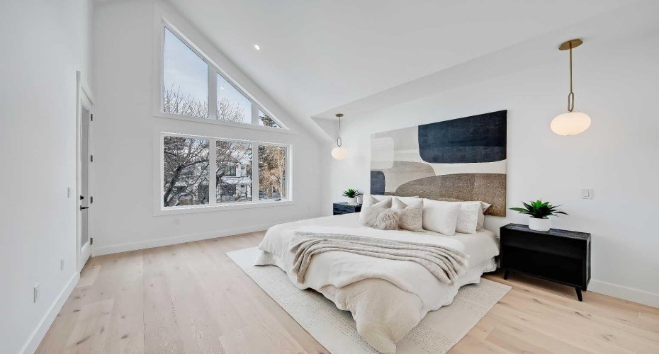 215 25 Avenue, Calgary, Alberta T2M 2A6, 5 Bedrooms Bedrooms, ,4 BathroomsBathrooms,Residential,For Sale,25,A2198942