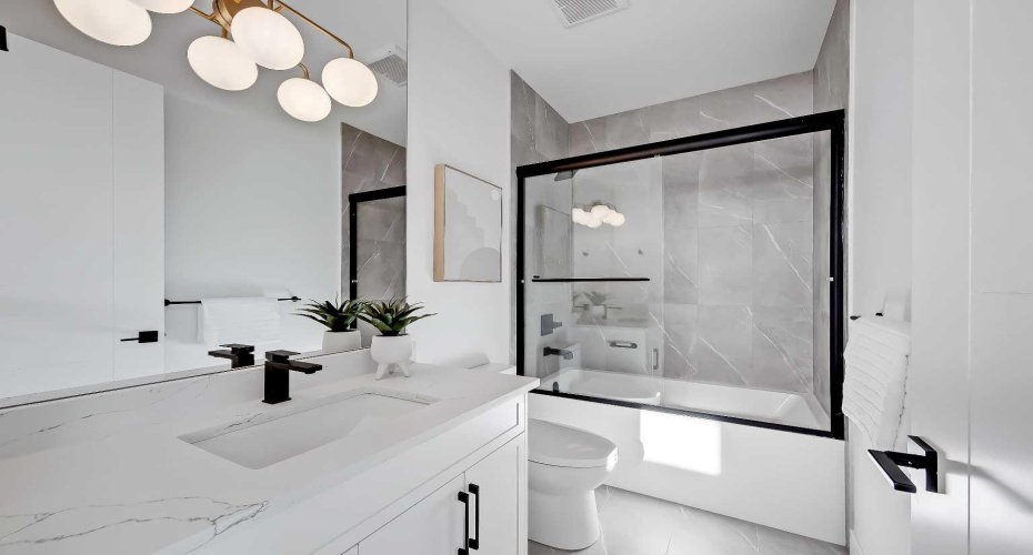 215 25 Avenue, Calgary, Alberta T2M 2A6, 5 Bedrooms Bedrooms, ,4 BathroomsBathrooms,Residential,For Sale,25,A2198942