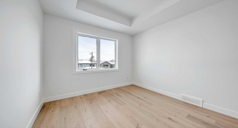 215 25 Avenue, Calgary, Alberta T2M 2A6, 5 Bedrooms Bedrooms, ,4 BathroomsBathrooms,Residential,For Sale,25,A2198942