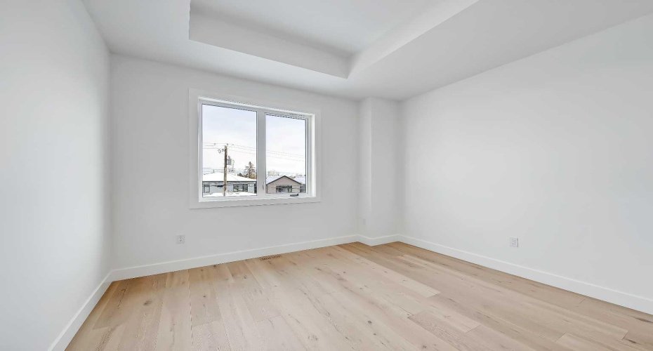 215 25 Avenue, Calgary, Alberta T2M 2A6, 5 Bedrooms Bedrooms, ,4 BathroomsBathrooms,Residential,For Sale,25,A2198942