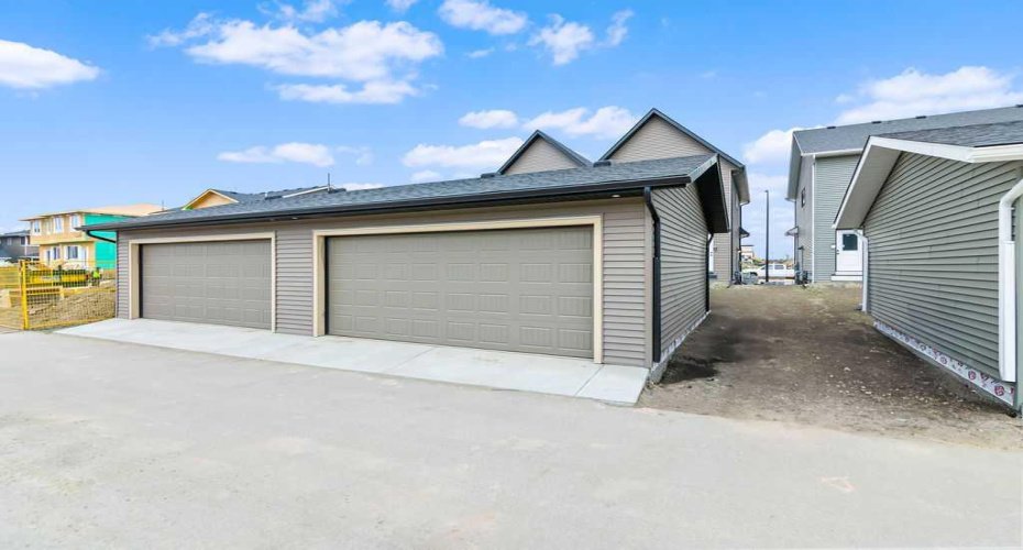 1029 Reynolds Crescent, Airdrie, Alberta T4B 5L8, 2 Bedrooms Bedrooms, ,3 BathroomsBathrooms,Residential,For Sale,Reynolds,A2200715