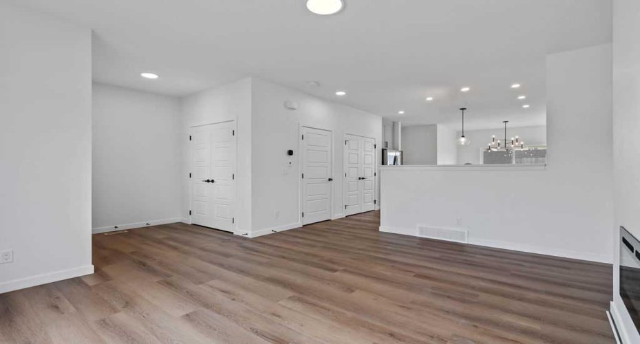 1029 Reynolds Crescent, Airdrie, Alberta T4B 5L8, 2 Bedrooms Bedrooms, ,3 BathroomsBathrooms,Residential,For Sale,Reynolds,A2200715