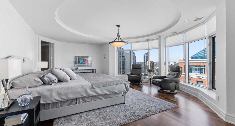 910 5 Avenue, Calgary, Alberta T2P 0C3, 2 Bedrooms Bedrooms, ,3 BathroomsBathrooms,Residential,For Sale,5,A2201307