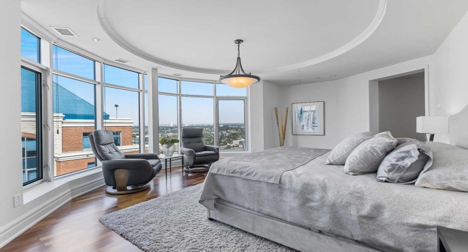 910 5 Avenue, Calgary, Alberta T2P 0C3, 2 Bedrooms Bedrooms, ,3 BathroomsBathrooms,Residential,For Sale,5,A2201307