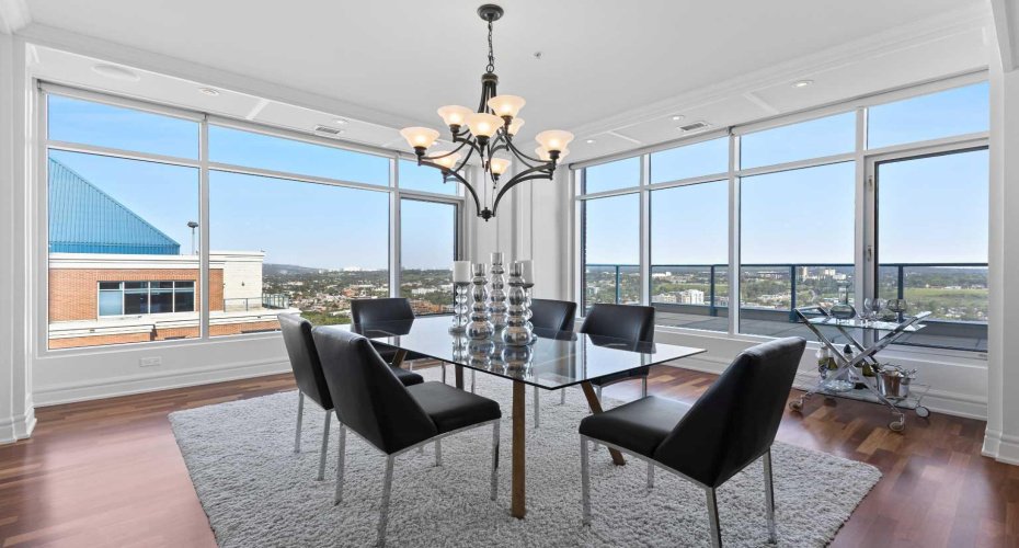 910 5 Avenue, Calgary, Alberta T2P 0C3, 2 Bedrooms Bedrooms, ,3 BathroomsBathrooms,Residential,For Sale,5,A2201307