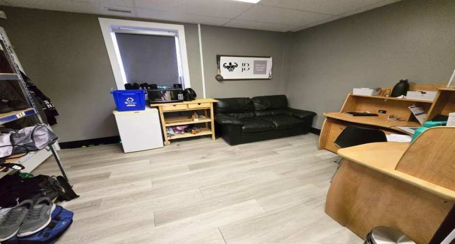4418 50 Avenue, Red Deer, Alberta T4N 3Z6, ,Commercial,For Lease,50,A2201457