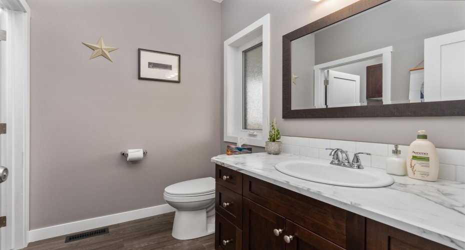 48324 834 Highway, Rural Camrose County, Alberta T0B 2M2, 5 Bedrooms Bedrooms, ,4 BathroomsBathrooms,Residential,For Sale,834,A2101080