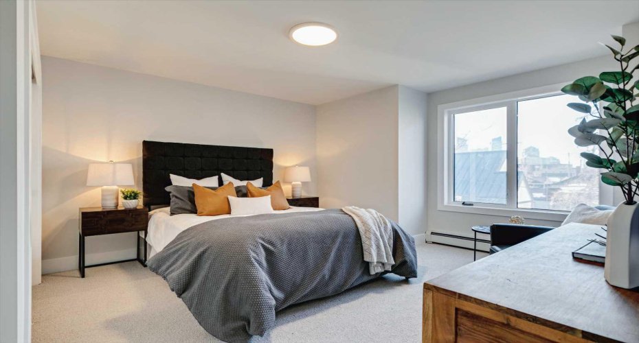 923 1 Avenue, Calgary, Alberta T2N 0A6, 3 Bedrooms Bedrooms, ,3 BathroomsBathrooms,Residential,For Sale,1,A2202302