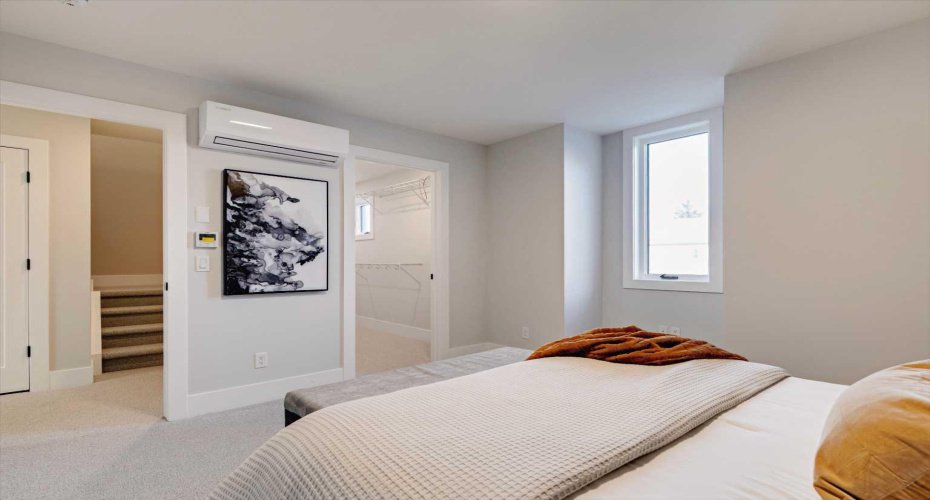 923 1 Avenue, Calgary, Alberta T2N 0A6, 3 Bedrooms Bedrooms, ,3 BathroomsBathrooms,Residential,For Sale,1,A2202302