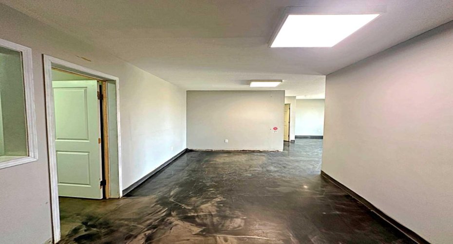 280 MacLennan Crescent, Fort McMurray, Alberta T9H 4G1, ,Commercial,For Lease,MacLennan,A2202632