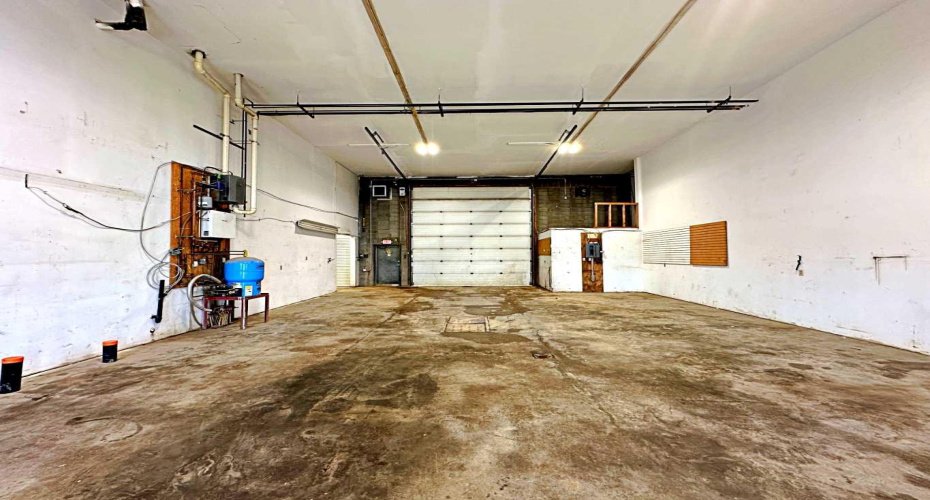 280 MacLennan Crescent, Fort McMurray, Alberta T9H 4G1, ,Commercial,For Lease,MacLennan,A2202632