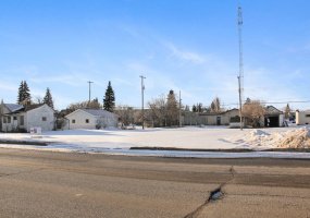 5028 49 Street, Hardisty, Alberta T0B 1V0, ,Land,For Sale,49,A2202810