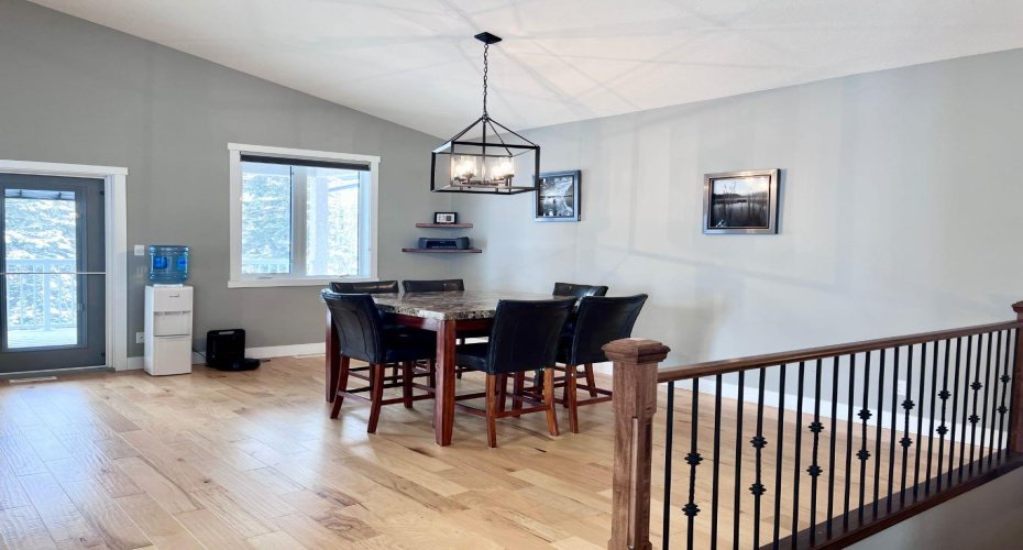 1093 Makenny Street, Hinton, Alberta T7V 1H3, 4 Bedrooms Bedrooms, ,3 BathroomsBathrooms,Residential,For Sale,Makenny,A2202823