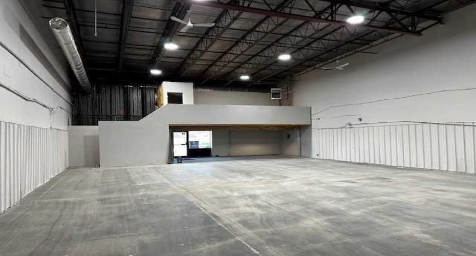 8930 111 Street, Grande Prairie, Alberta T8V 4W1, ,Commercial,For Lease,Stellar Building,111,A2202209