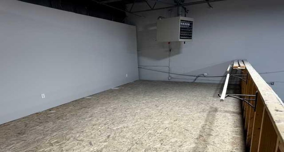 8930 111 Street, Grande Prairie, Alberta T8V 4W1, ,Commercial,For Lease,Stellar Building,111,A2202209