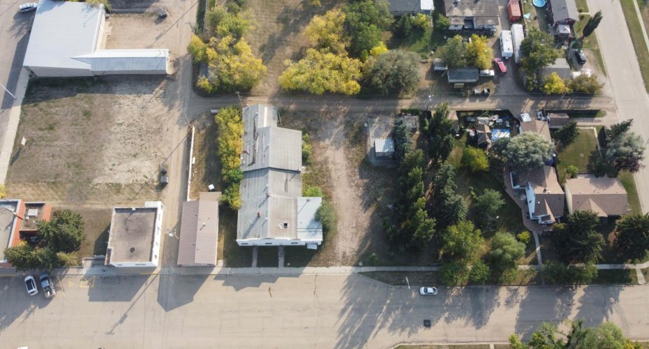 5019 52 Avenue, Viking, Alberta T0B 4N0, ,Commercial,For Sale,52,A2202882