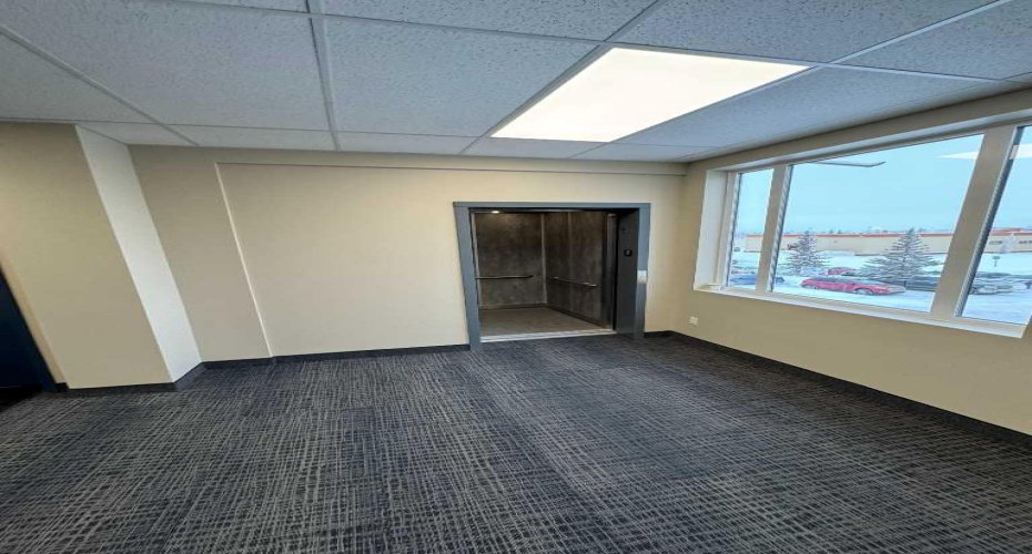 11745 105 Street, Grande Prairie, Alberta T8V 2Z7, ,Commercial,For Lease,Oak Ridge Business Centre,105,A2102995