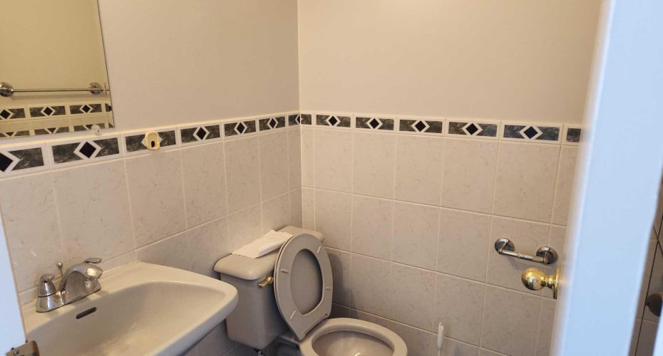 711038 HWY 40 Street, Grande Prairie, Alberta T8W 5B6, ,Commercial,For Sale,HWY 40,A2203524