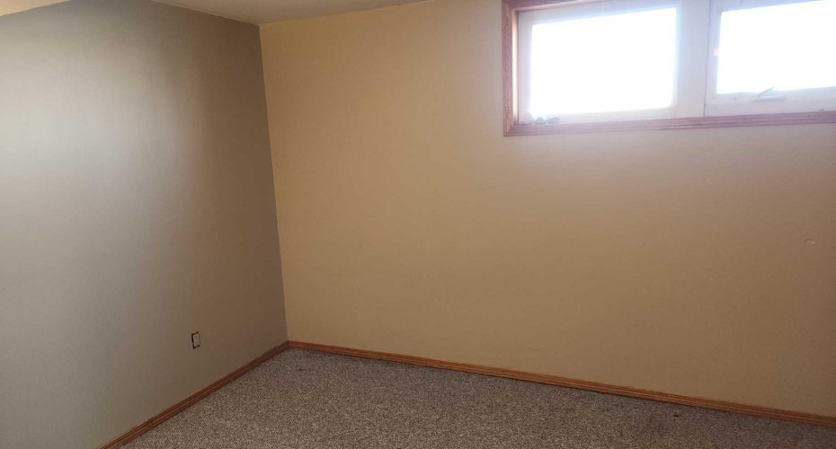 711038 HWY 40 Street, Grande Prairie, Alberta T8W 5B6, ,Commercial,For Sale,HWY 40,A2203524