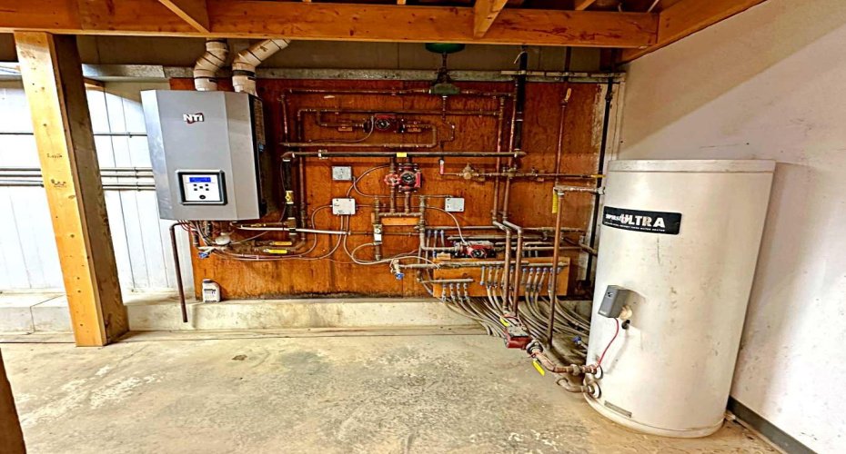 286 MacLennan Crescent, Fort McMurray, Alberta T9H 4G1, ,Commercial,For Lease,MacLennan,A2203611