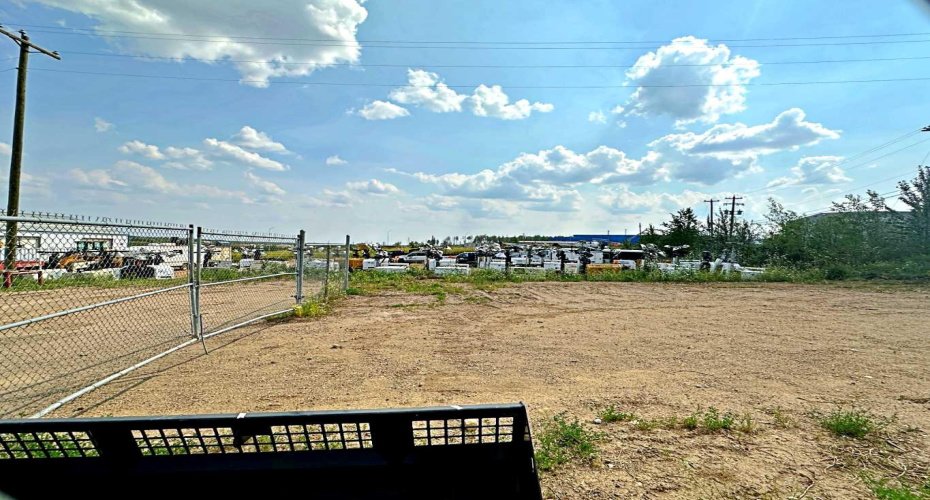 286 MacLennan Crescent, Fort McMurray, Alberta T9H 4G1, ,Commercial,For Lease,MacLennan,A2203611