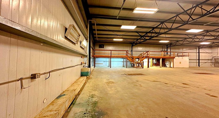 286 MacLennan Crescent, Fort McMurray, Alberta T9H 4G1, ,Commercial,For Lease,MacLennan,A2203611