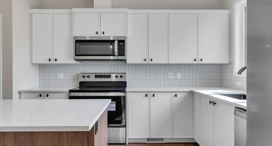 225 Heirloom Way, Calgary, Alberta T3S 0H2, 3 Bedrooms Bedrooms, ,3 BathroomsBathrooms,Residential,For Sale,Heirloom,A2203874