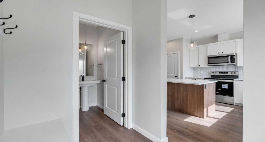 225 Heirloom Way, Calgary, Alberta T3S 0H2, 3 Bedrooms Bedrooms, ,3 BathroomsBathrooms,Residential,For Sale,Heirloom,A2203874