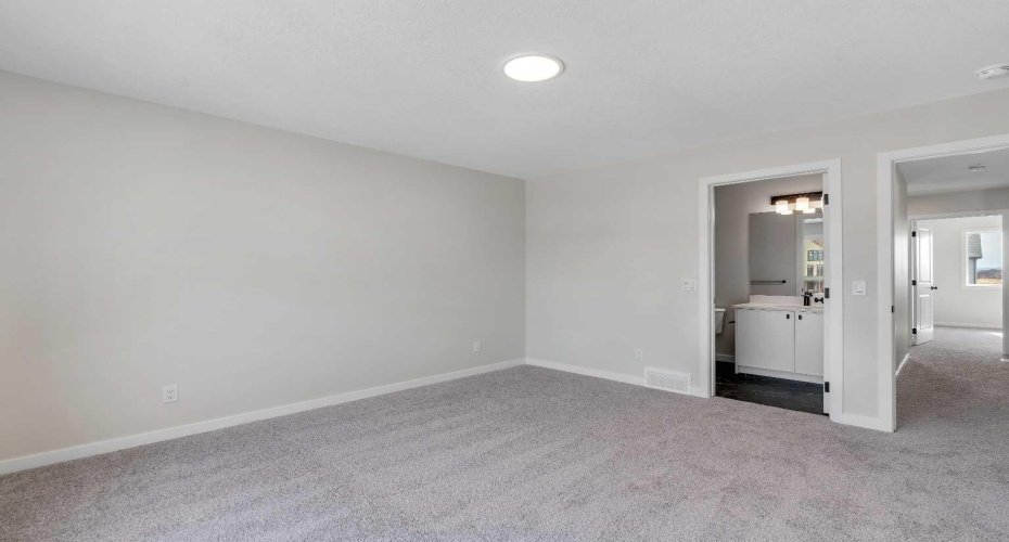 225 Heirloom Way, Calgary, Alberta T3S 0H2, 3 Bedrooms Bedrooms, ,3 BathroomsBathrooms,Residential,For Sale,Heirloom,A2203874