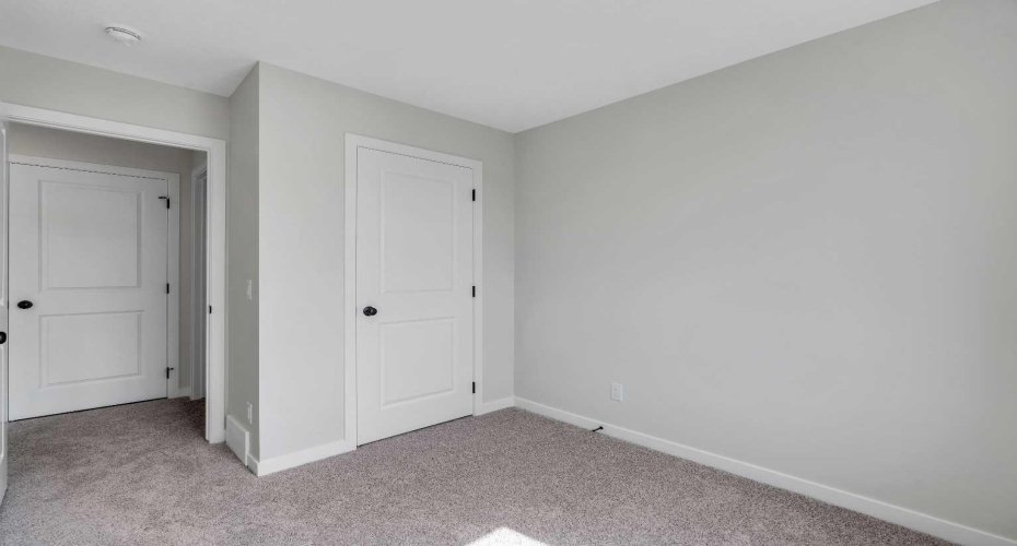 225 Heirloom Way, Calgary, Alberta T3S 0H2, 3 Bedrooms Bedrooms, ,3 BathroomsBathrooms,Residential,For Sale,Heirloom,A2203874