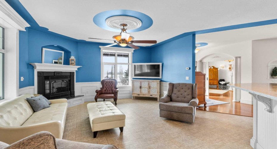 31542 HWY 2A, Rural Mountain View County, Alberta T0M0W0, 4 Bedrooms Bedrooms, ,3 BathroomsBathrooms,Residential,For Sale,HWY 2A,A2199828