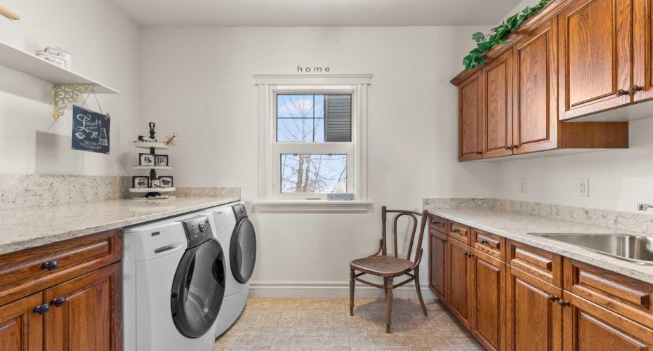 31542 HWY 2A, Rural Mountain View County, Alberta T0M0W0, 4 Bedrooms Bedrooms, ,3 BathroomsBathrooms,Residential,For Sale,HWY 2A,A2199828