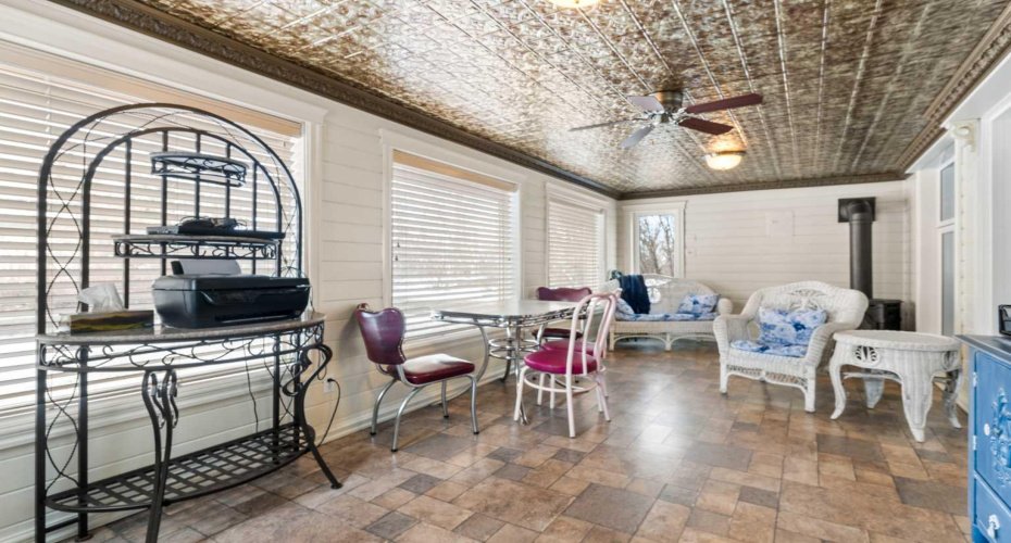 31542 HWY 2A, Rural Mountain View County, Alberta T0M0W0, 4 Bedrooms Bedrooms, ,3 BathroomsBathrooms,Residential,For Sale,HWY 2A,A2199828