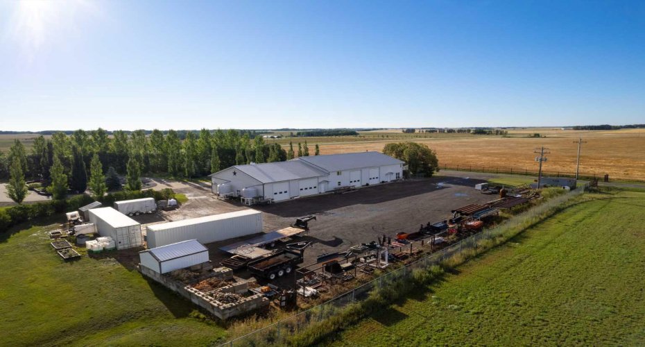 31542 HWY 2A, Rural Mountain View County, Alberta T0M0W0, 4 Bedrooms Bedrooms, ,3 BathroomsBathrooms,Residential,For Sale,HWY 2A,A2199828