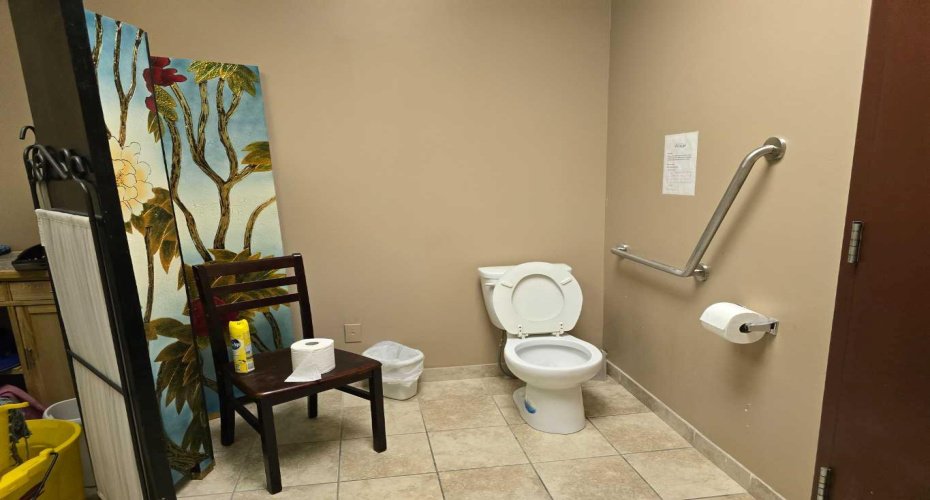 738 3 Avenue, Calgary, Alberta T2P 0G7, ,Commercial,For Sale,3,A2202128