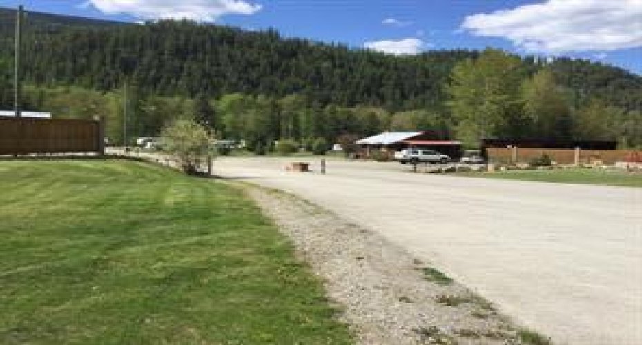 9432 Hwy 3 & 95, Out of Province_Alberta, British Columbia V0B 2P0, ,Commercial,For Sale,Hwy 3 & 95,A2204086