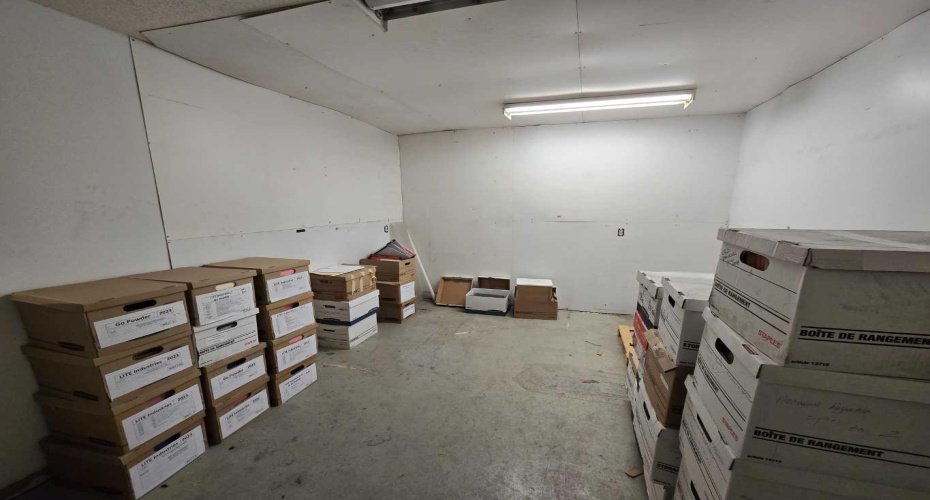 8319 Chiles Ind Avenue, Red Deer, Alberta T4P 2V5, ,Commercial,For Lease,Chiles Ind,A2205046