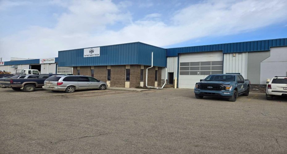 8319 Chiles Ind Avenue, Red Deer, Alberta T4P 2V5, ,Commercial,For Lease,Chiles Ind,A2205046