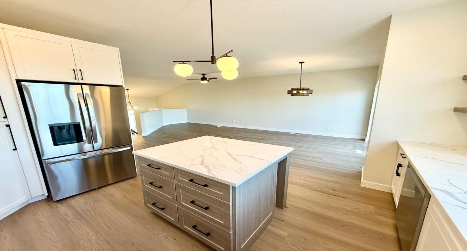 128 TRESTLE Place, Hinton, Alberta T7V0B8, 5 Bedrooms Bedrooms, ,3 BathroomsBathrooms,Residential,For Sale,TRESTLE,A2202875