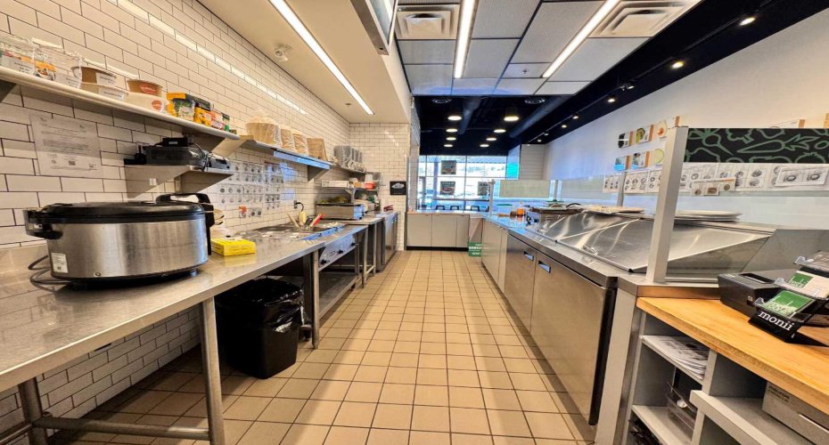 5753 Signal Hill Centre, Calgary, Alberta T3H 3P8, ,Commercial,For Lease,Signal Hill,A2205923