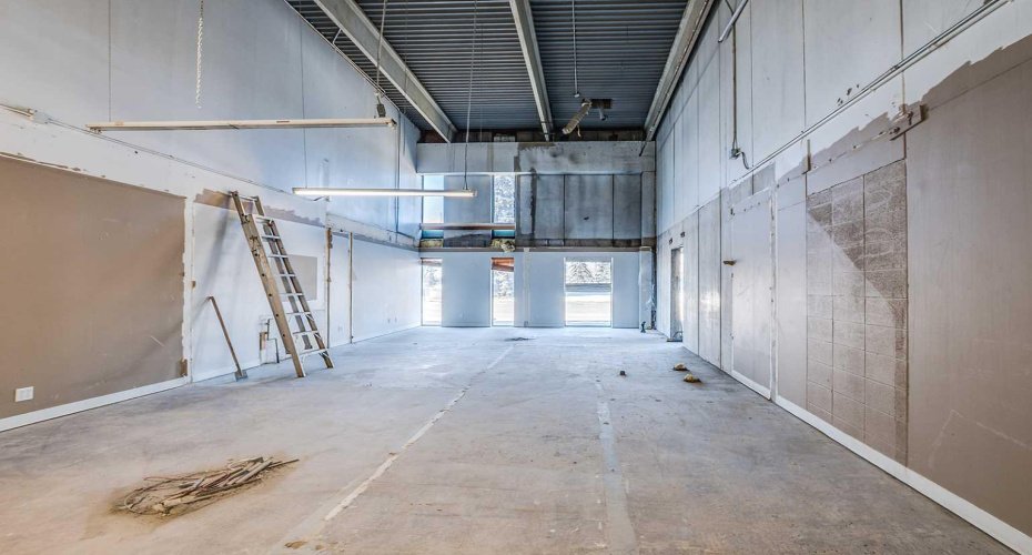 7727 50 Avenue, Red Deer, Alberta T4P 1M7, ,Commercial,For Lease,50,A2203900