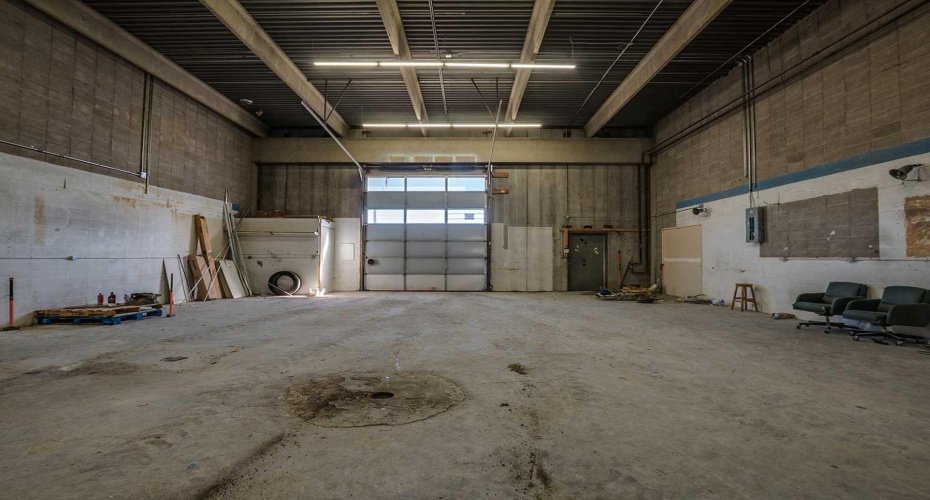 7727 50 Avenue, Red Deer, Alberta T4P 1M7, ,Commercial,For Lease,50,A2203900