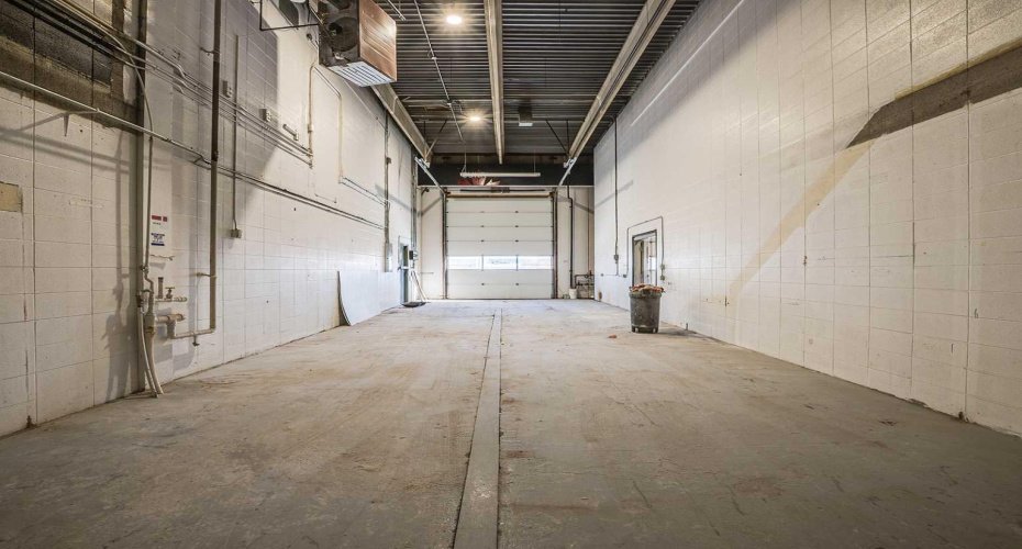 7727 50 Avenue, Red Deer, Alberta T4P 1M7, ,Commercial,For Lease,50,A2203916