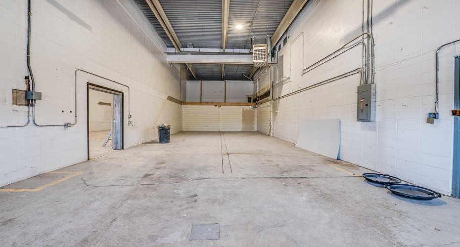 7727 50 Avenue, Red Deer, Alberta T4P 1M7, ,Commercial,For Lease,50,A2203916