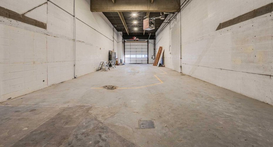 7727 50 Avenue, Red Deer, Alberta T4P 1M7, ,Commercial,For Lease,50,A2203916