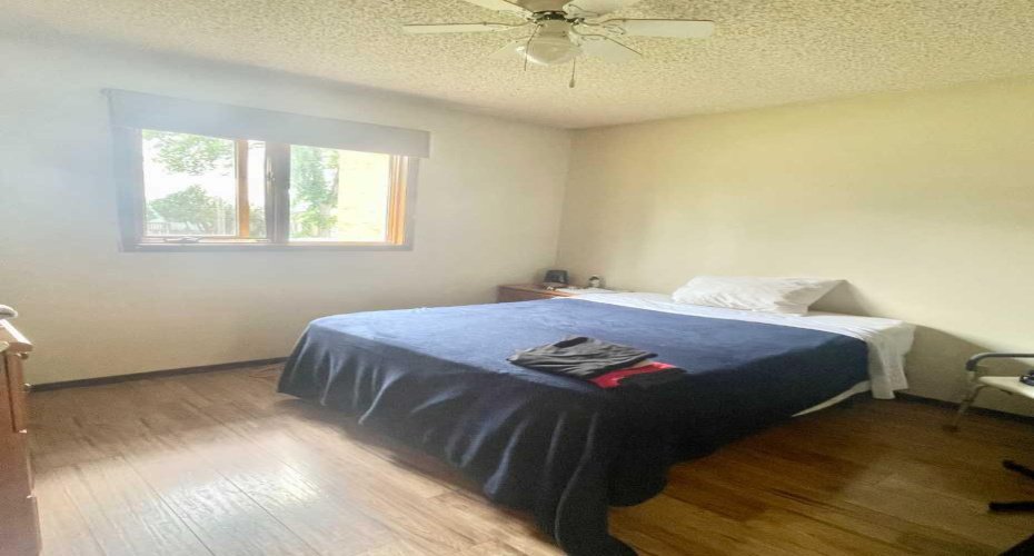 4836 50 Avenue, Vermilion, Alberta T9X1T6, 5 Bedrooms Bedrooms, ,3 BathroomsBathrooms,Residential,For Sale,50,A2205438