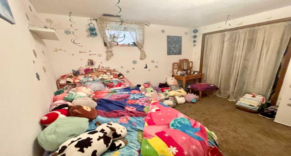 4836 50 Avenue, Vermilion, Alberta T9X1T6, 5 Bedrooms Bedrooms, ,3 BathroomsBathrooms,Residential,For Sale,50,A2205438