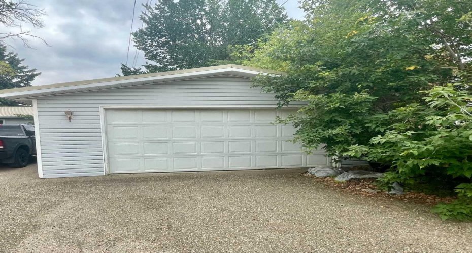 4836 50 Avenue, Vermilion, Alberta T9X1T6, 5 Bedrooms Bedrooms, ,3 BathroomsBathrooms,Residential,For Sale,50,A2205438