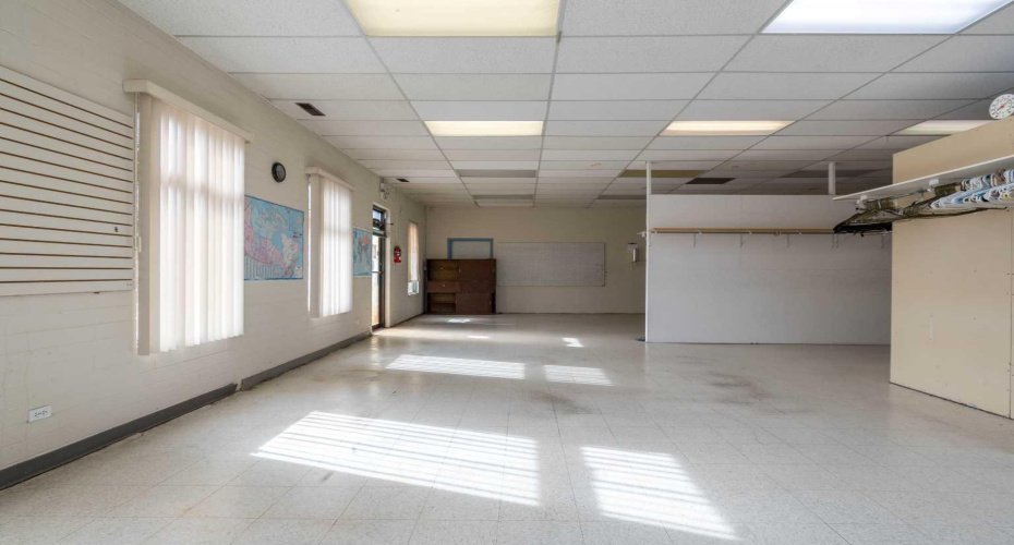 957 South Railway Street, Medicine Hat, Alberta T1A 2W3, ,Commercial,For Lease,South Railway,A2205194